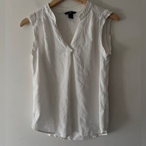 H&M White Sleeveless V Neck Blouse